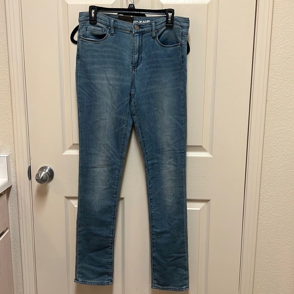 DKNY Jeans SOHO Skinny size 8 NEW!